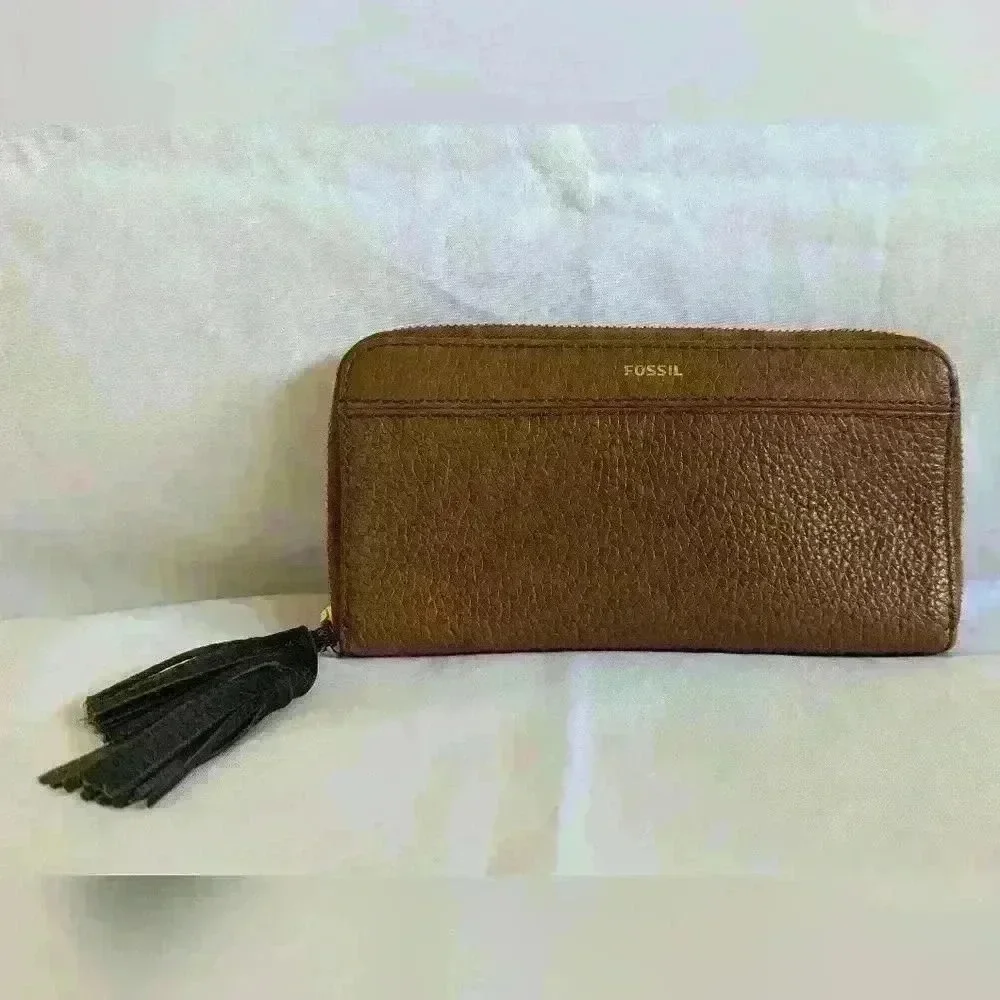 Brown Pebble Leather Fossil Zipper Wallet with Black Leathers Tassle